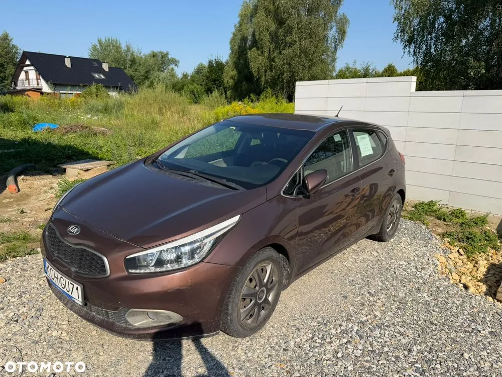 Kia Ceed 2013 photo 4
