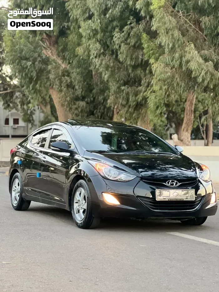 Hyundai Avante 2012 photo 2