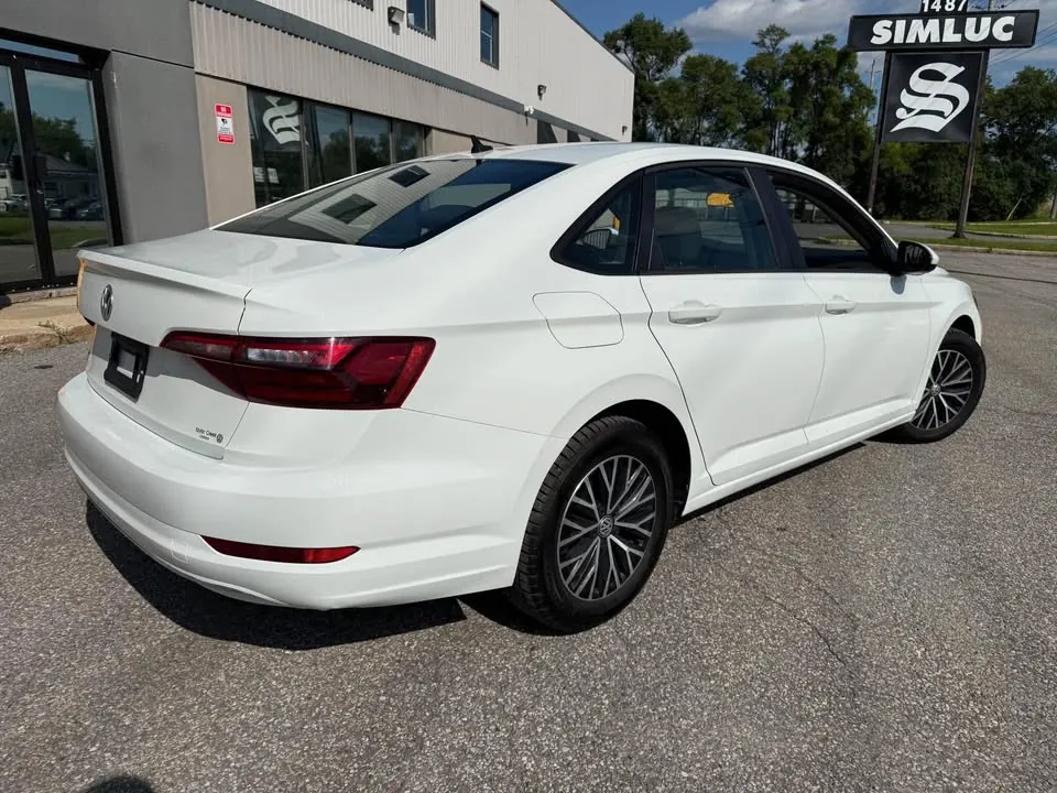 Volkswagen Jetta 2021 photo 4