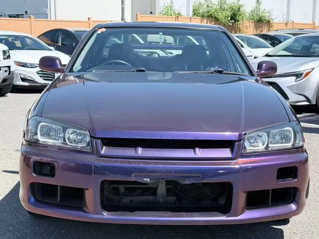 Nissan Skyline 2000 photo 3