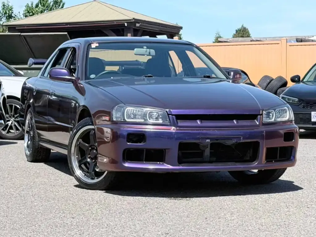 Nissan Skyline 2000 photo 4