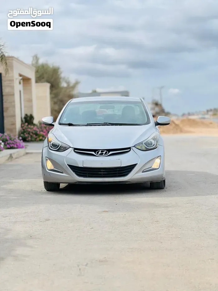 Hyundai Elantra 2015 photo 3
