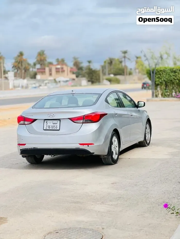 Hyundai Elantra 2015 photo 4