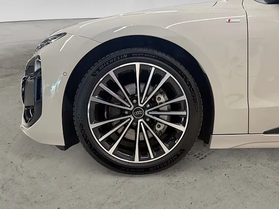 Audi A6 2025 photo 4