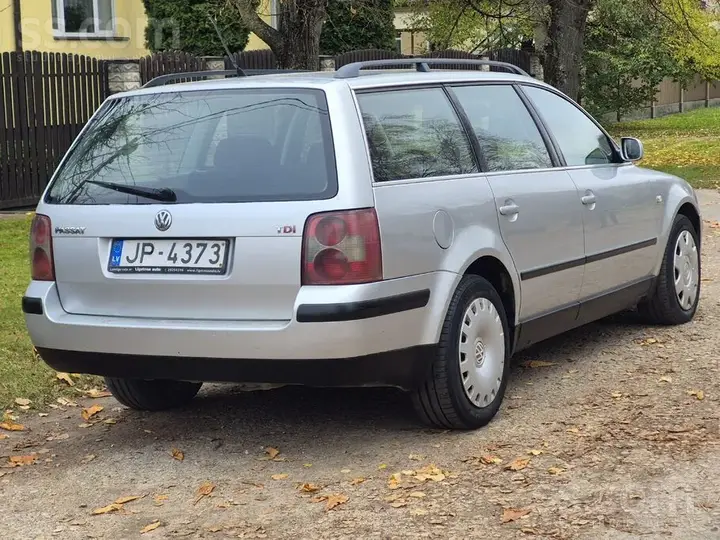 Volkswagen Passat 2001 photo 4