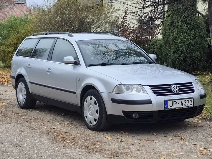 Volkswagen Passat 2001 photo 2