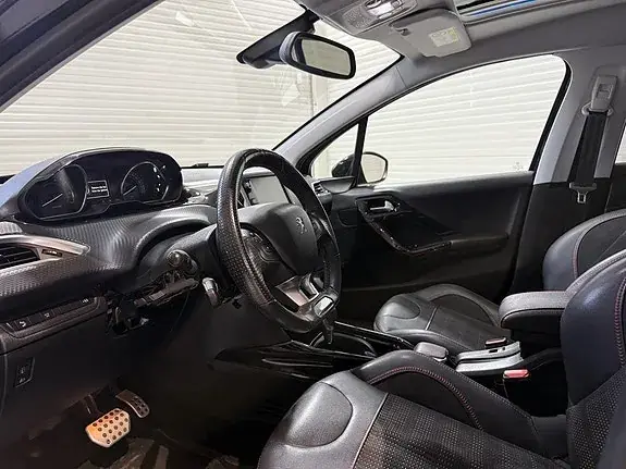 Peugeot 2008 2018 photo 4