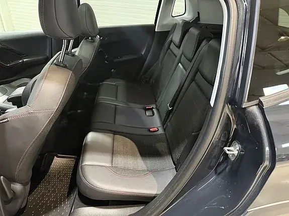 Peugeot 2008 2018 photo 5