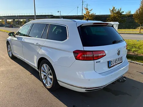Volkswagen Passat 2018 photo 4
