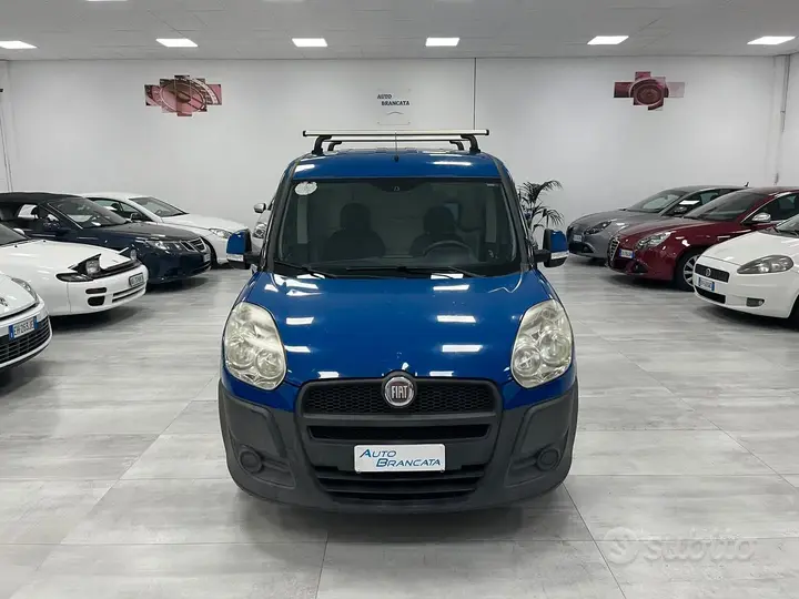 Fiat Doblo 2011 photo 2