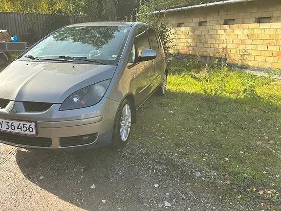 Mitsubishi Colt 2007 photo 3