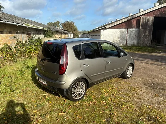 Mitsubishi Colt 2007 photo 5