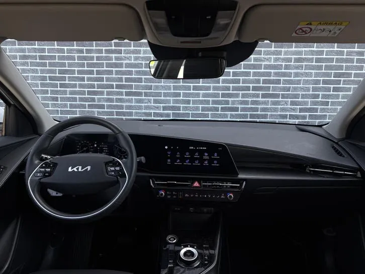 Kia Niro 2023 photo 2