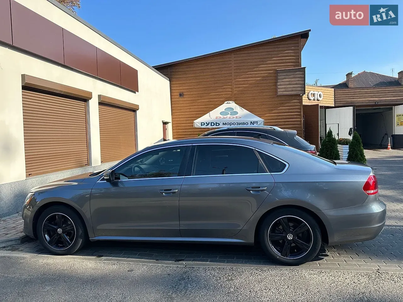 Volkswagen Passat 2014 photo 2