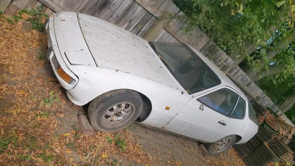 Porsche 924