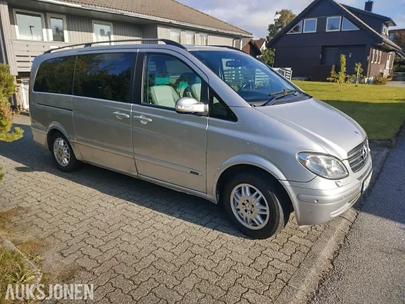 Mercedes-Benz Viano 2005 photo 2