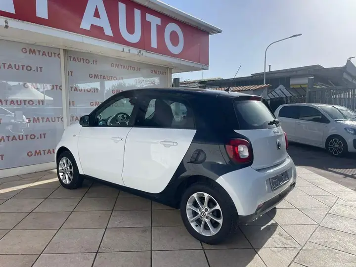 Smart Forfour 2018 photo 5