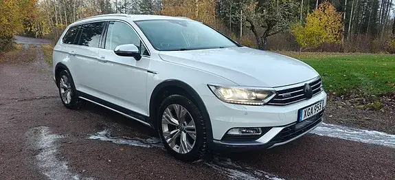 Volkswagen Passat Alltrack 2018 photo 2