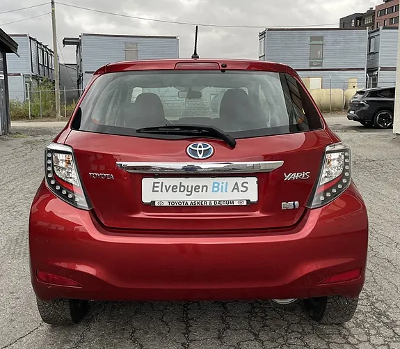 Toyota Yaris 2013 photo 4
