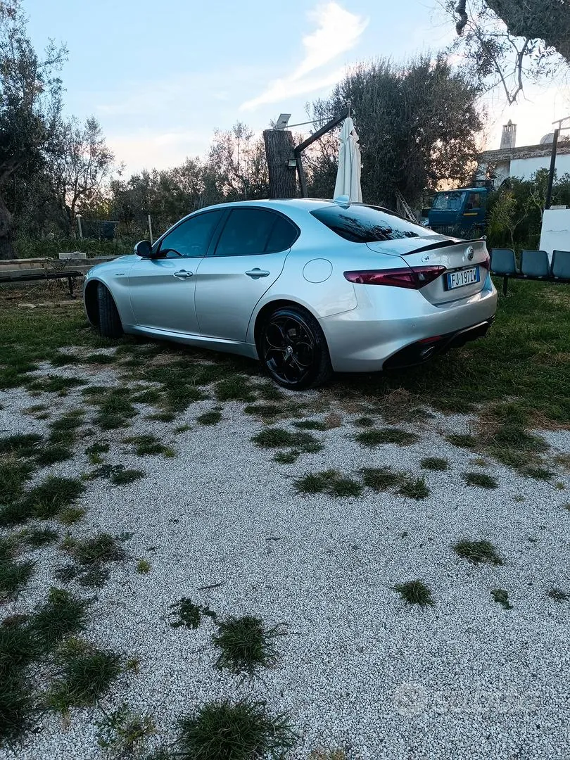Alfa Romeo Giulia 2017 photo 3