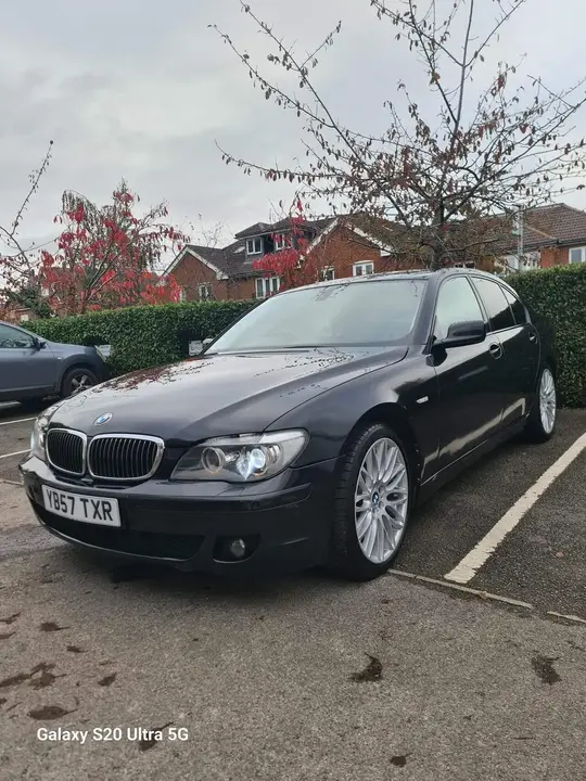 BMW 7 Series 2007 photo 2