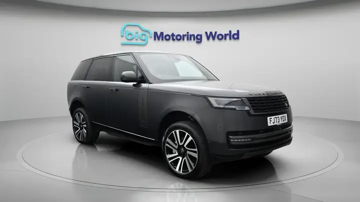 Land Rover Range Rover 2023 photo 2