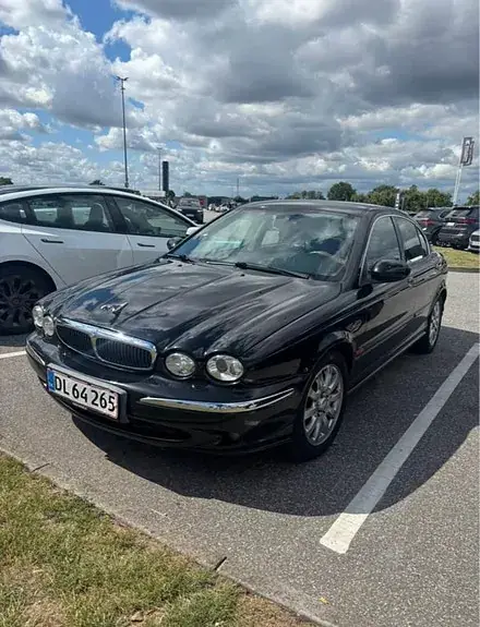 Jaguar X-Type