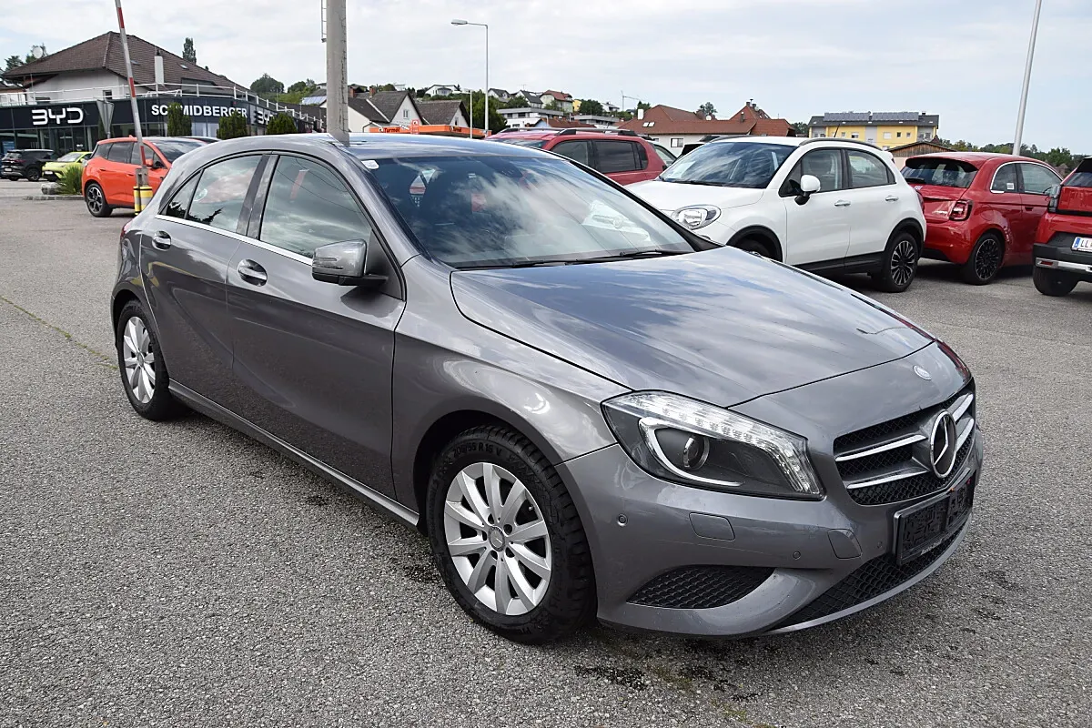 Mercedes-Benz A-Class 2014 photo 3