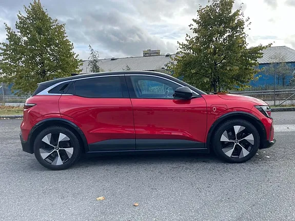 Renault Megane E-Tech 2022 photo 3