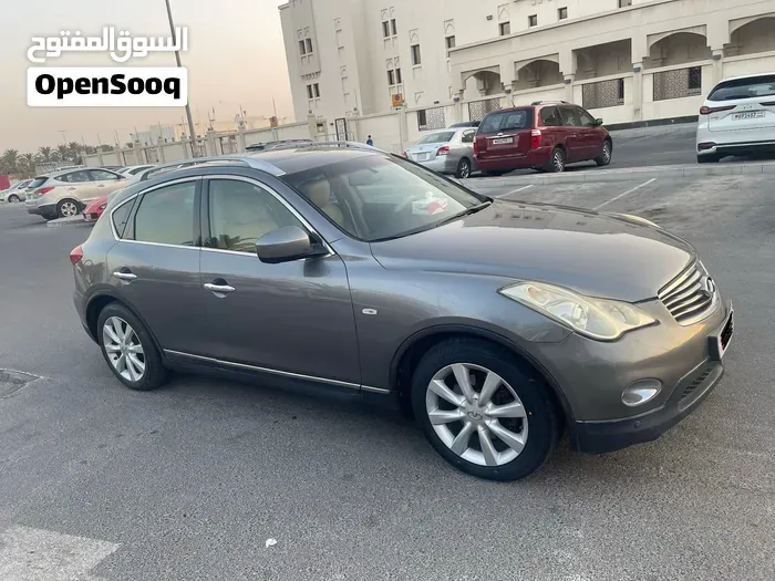 Infiniti Ex35 2011 photo 2