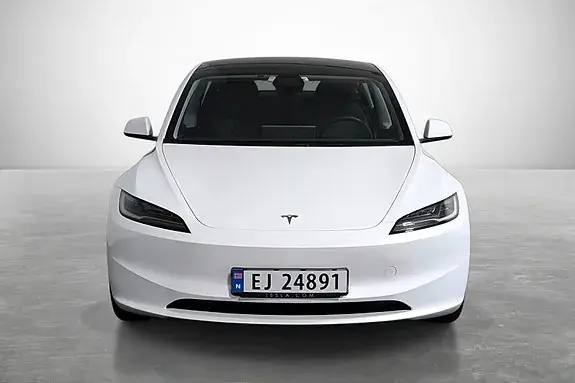 Tesla Model 3 2024 photo 3