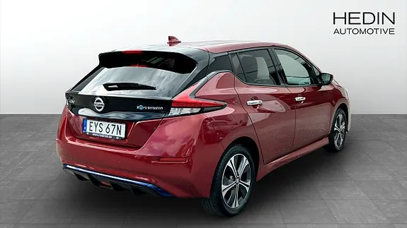 Nissan Leaf 2021 photo 2