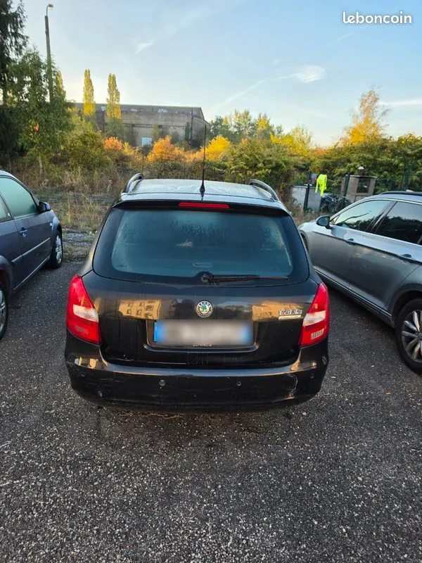 Skoda Fabia 2008 photo 3