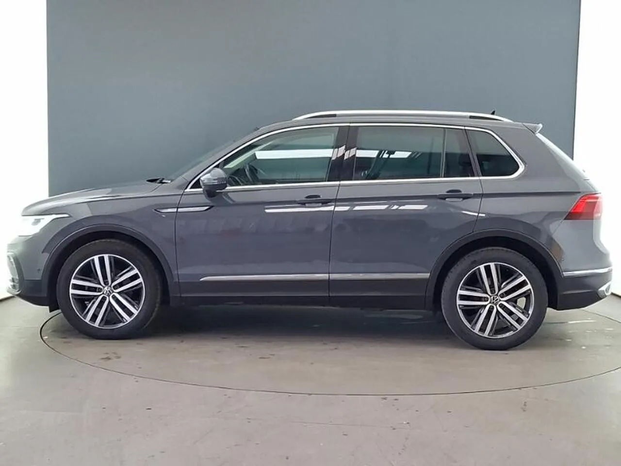 Volkswagen Tiguan 2021 photo 4