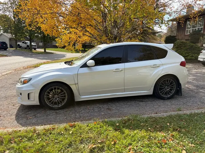 Subaru Wrx 2011 photo 3