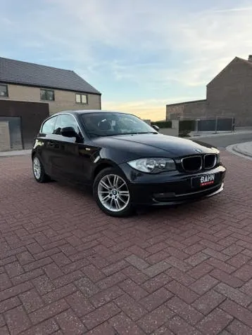BMW 1 Series 2010 photo 3
