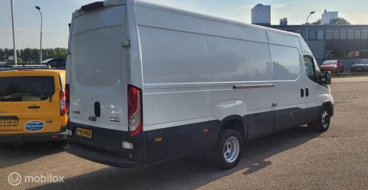Iveco Daily 2021 photo 3