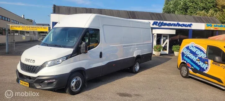 Iveco Daily 2021 photo 2