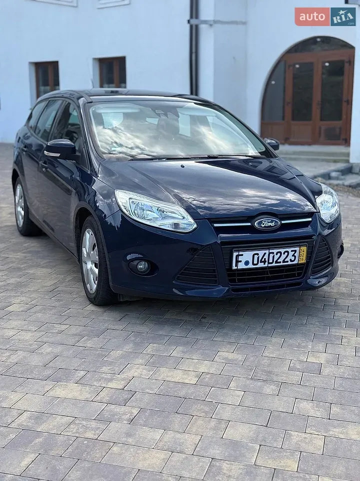 Ford Focus 2014 photo 2