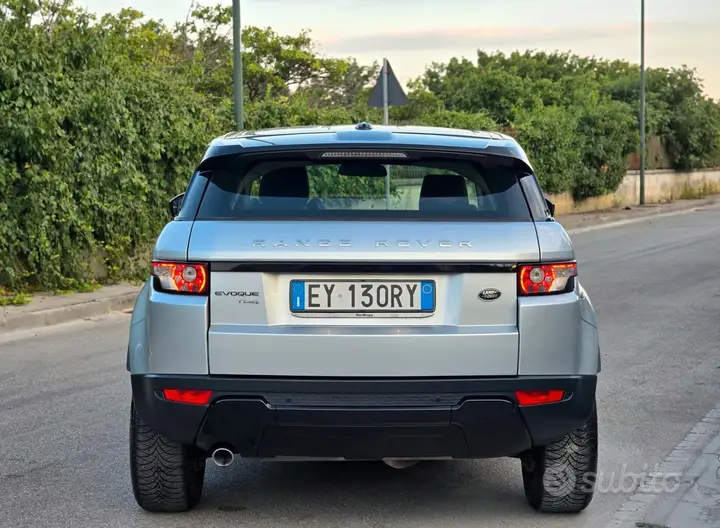 Land Rover Range Rover Evoque 2015 photo 4