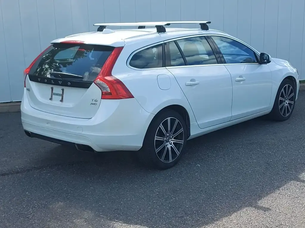 Volvo V60 2017 photo 3