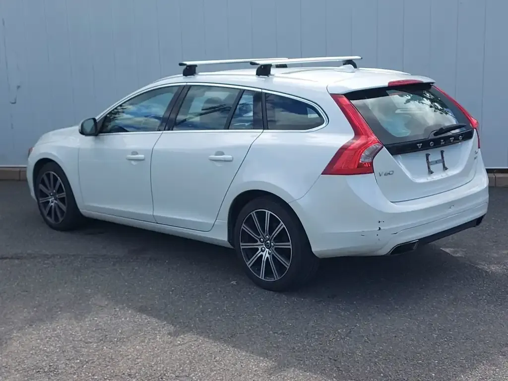 Volvo V60 2017 photo 5