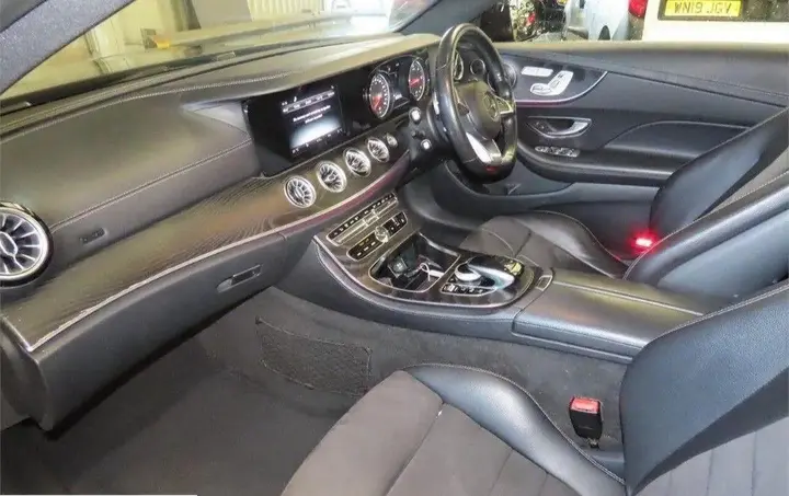 Mercedes-Benz E-Class 2018 photo 2