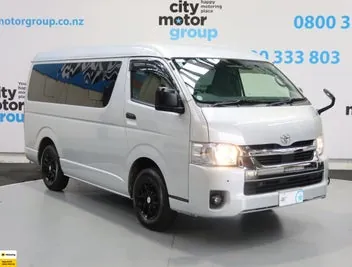 Toyota Hiace 2021 photo 2