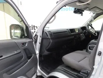 Toyota Hiace 2021 photo 5
