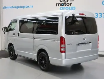 Toyota Hiace 2021 photo 3