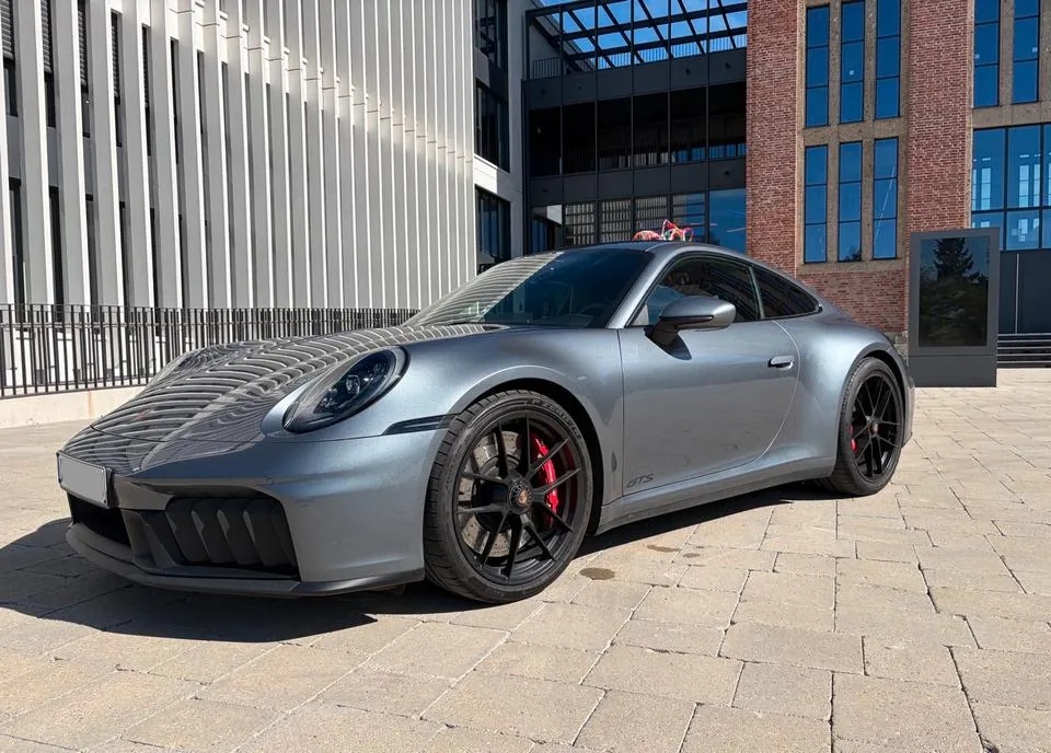 Porsche 992