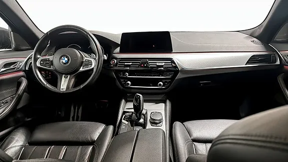 BMW 530I 2018 photo 4