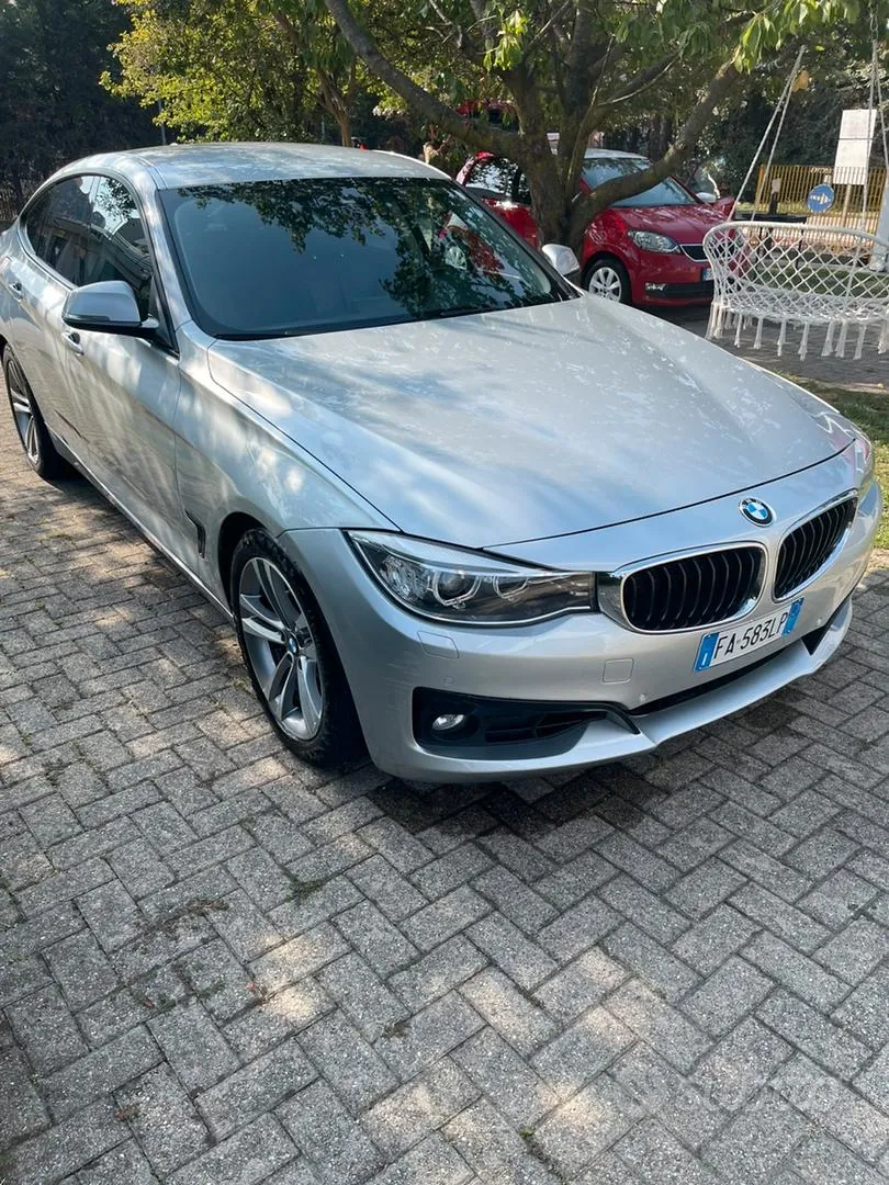 BMW 330 Gt 2015 photo 2