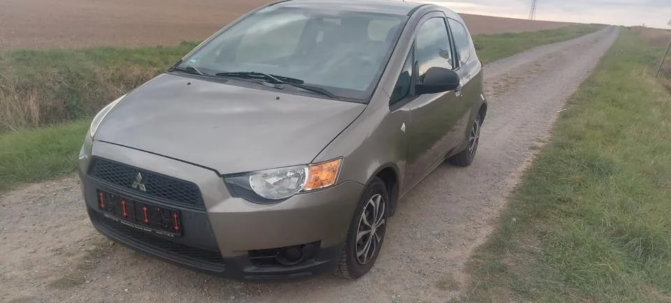 Mitsubishi Colt